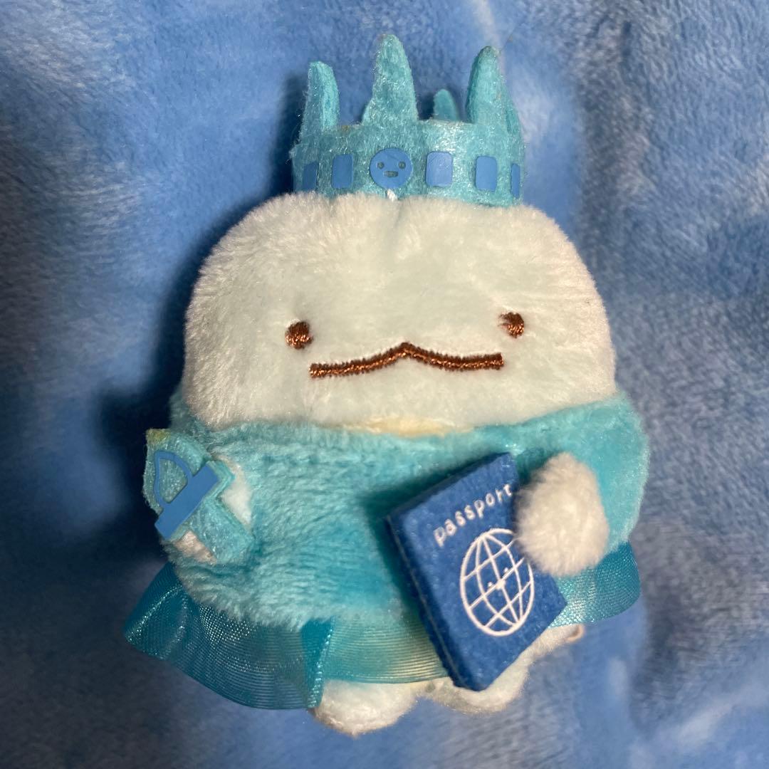 すみっコぐらし　おへやのすみでたびきぶん　とかげ　自由の女神　てのりぬいぐるみ