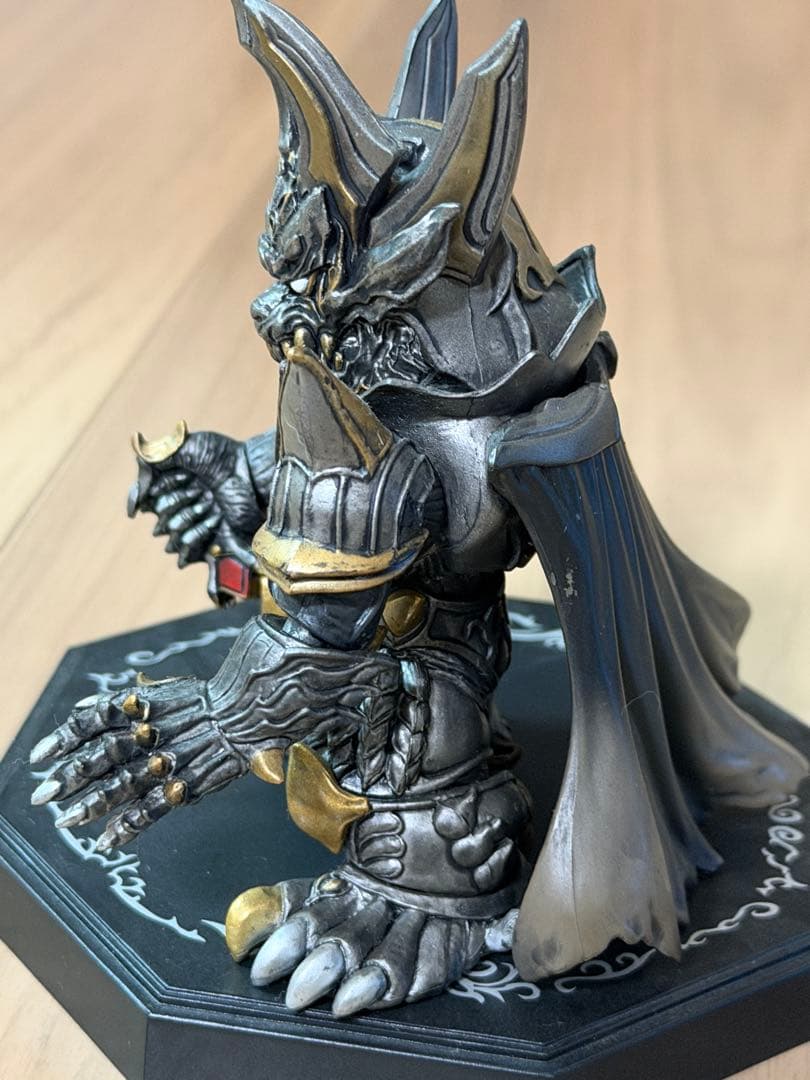 牙狼デフォルメ魔戒コレクション 黄金騎士ガロメッキver. 暗黒騎士キバ