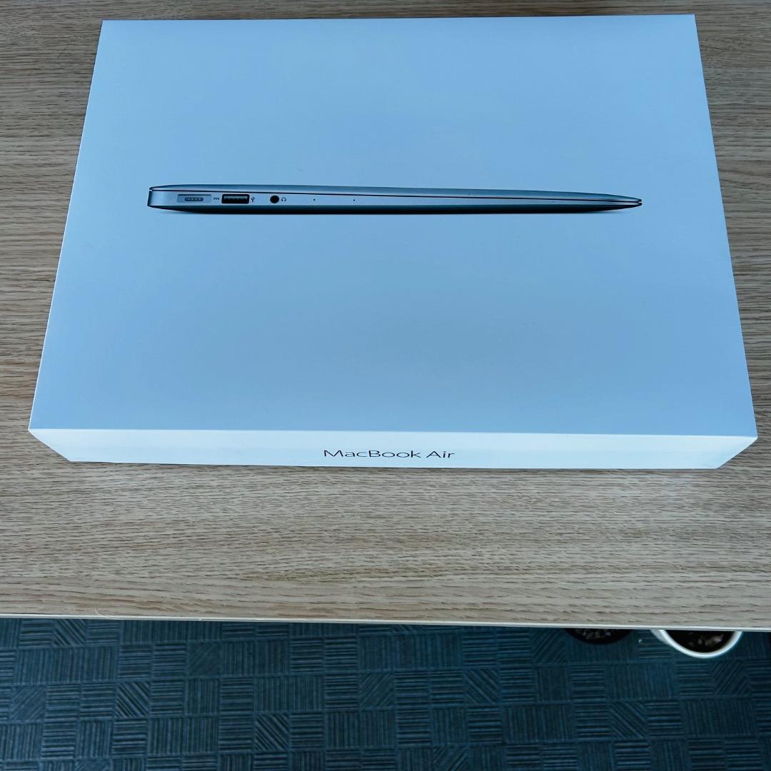 MacBookAir シルバー 1.8inch A1466 2017年モデル
