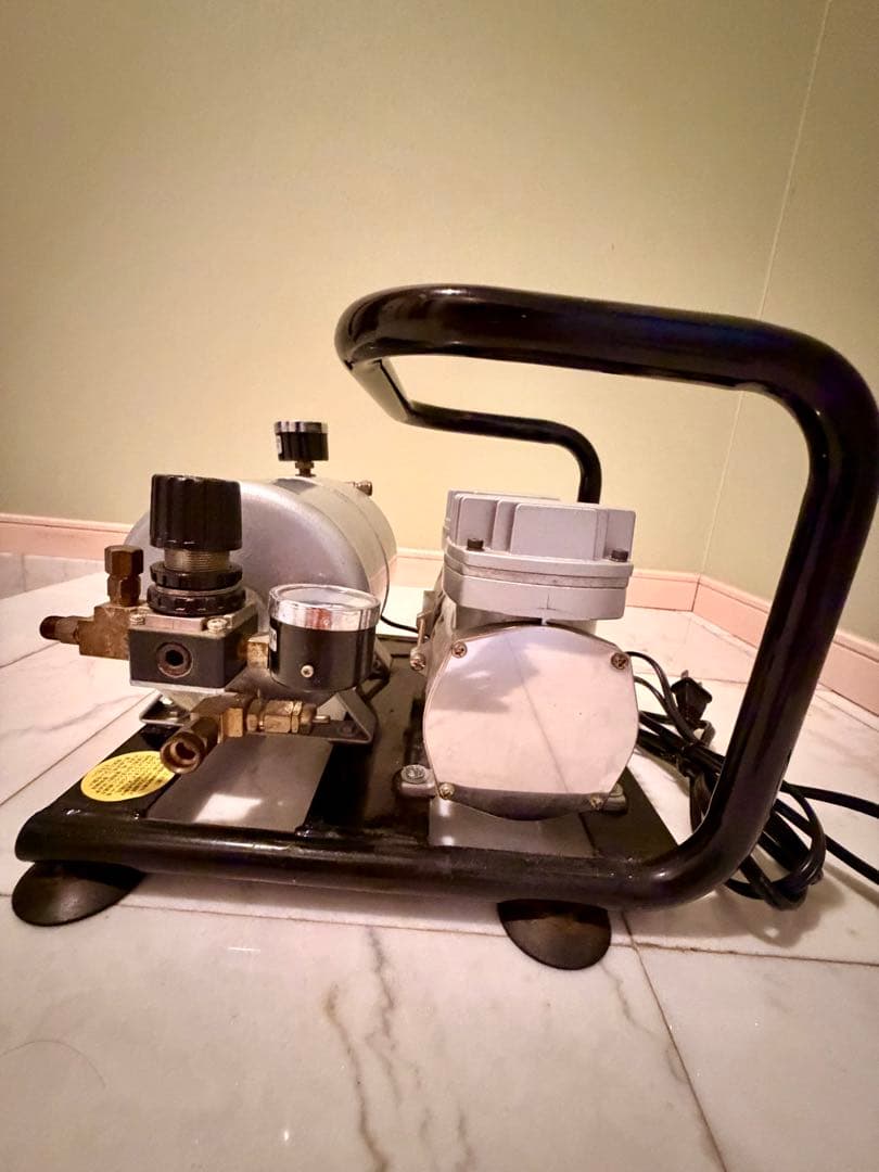 エアブラシ + ミニ エア コンプレッサー セット