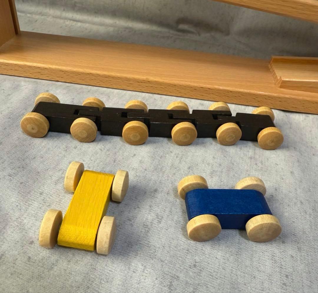 ベック社 トレインカースロープ ドイツ 知育玩具 クネクネバーン 車