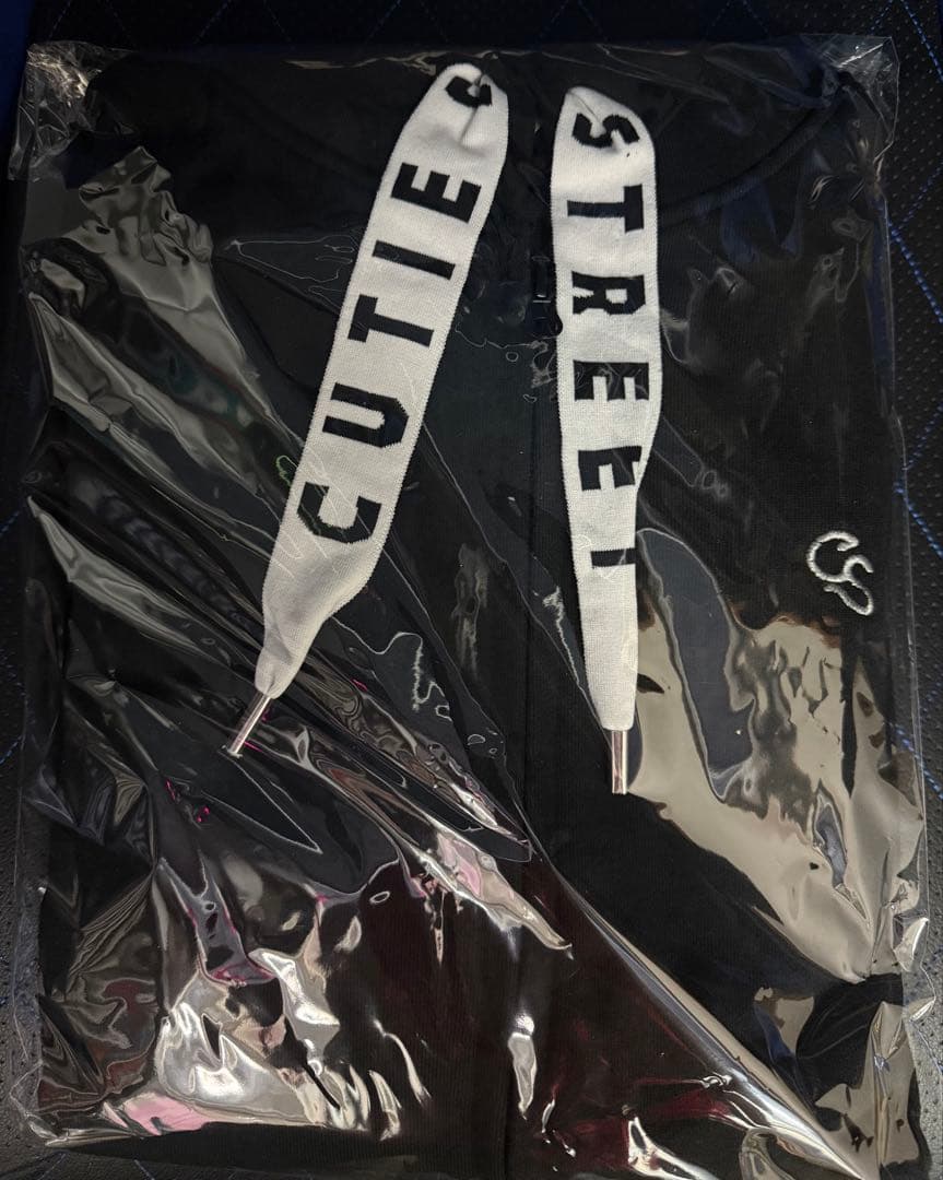 CUTIE STREET KAWAII MAKER ジップアップパーカー 新品 - メルカリ