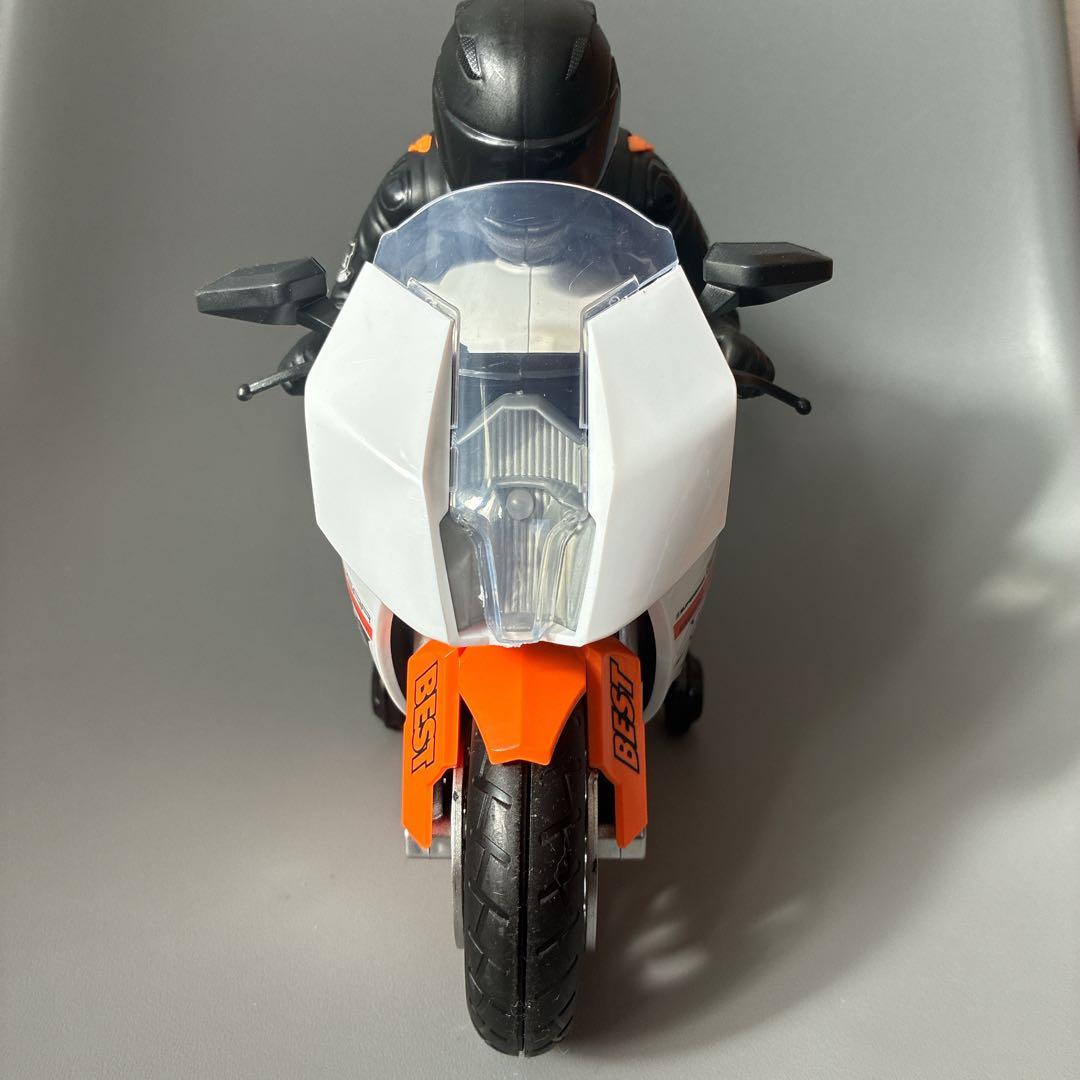 R1 1/6スケール リモコン　オートバイ スタントカー　ワイヤレス　ラジコン