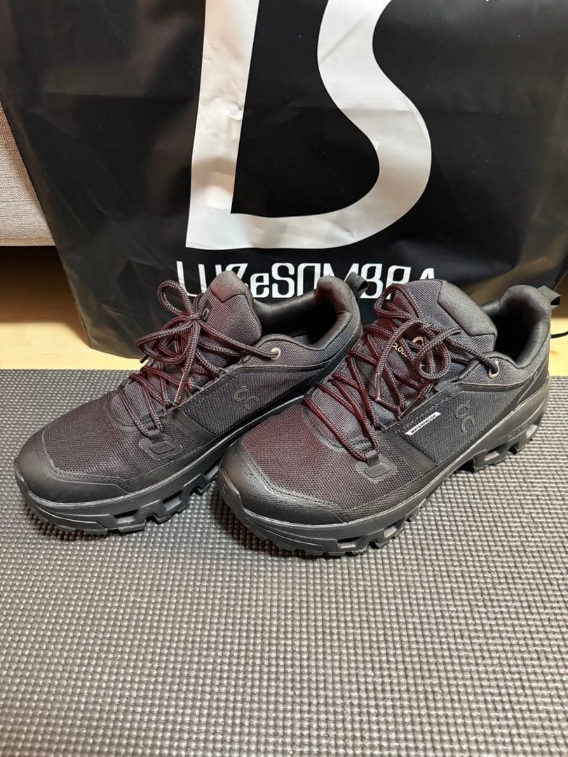 靴 Cloudrock Low Waterproof 26.5cm