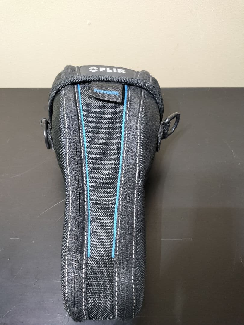 FLIR フリアー サーモグラフィー 用ソフトケース ショルダー付き E