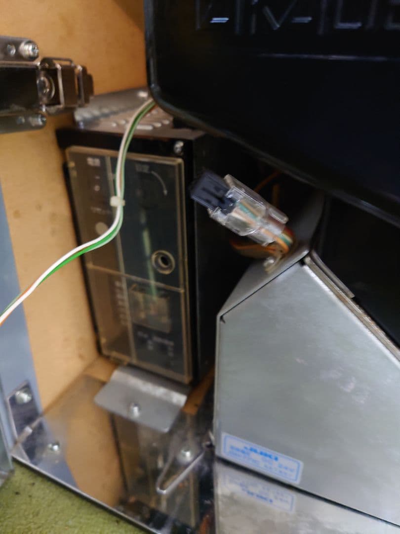 引き取り限定】パチスロ 4号機 初代北斗の拳(ユリアパネル) 実機