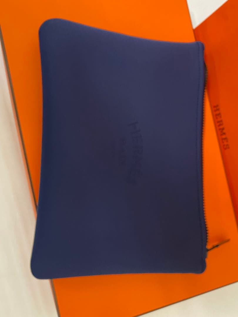 3-3213 HERMES ポーチ《ネオバン》 MM ・ネイビー