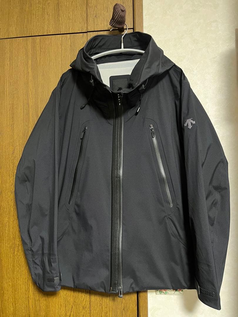 DESCENTE ALLTERRAIN ハードシェルジャケット　クレアス デサント ハードシェルジャケット 