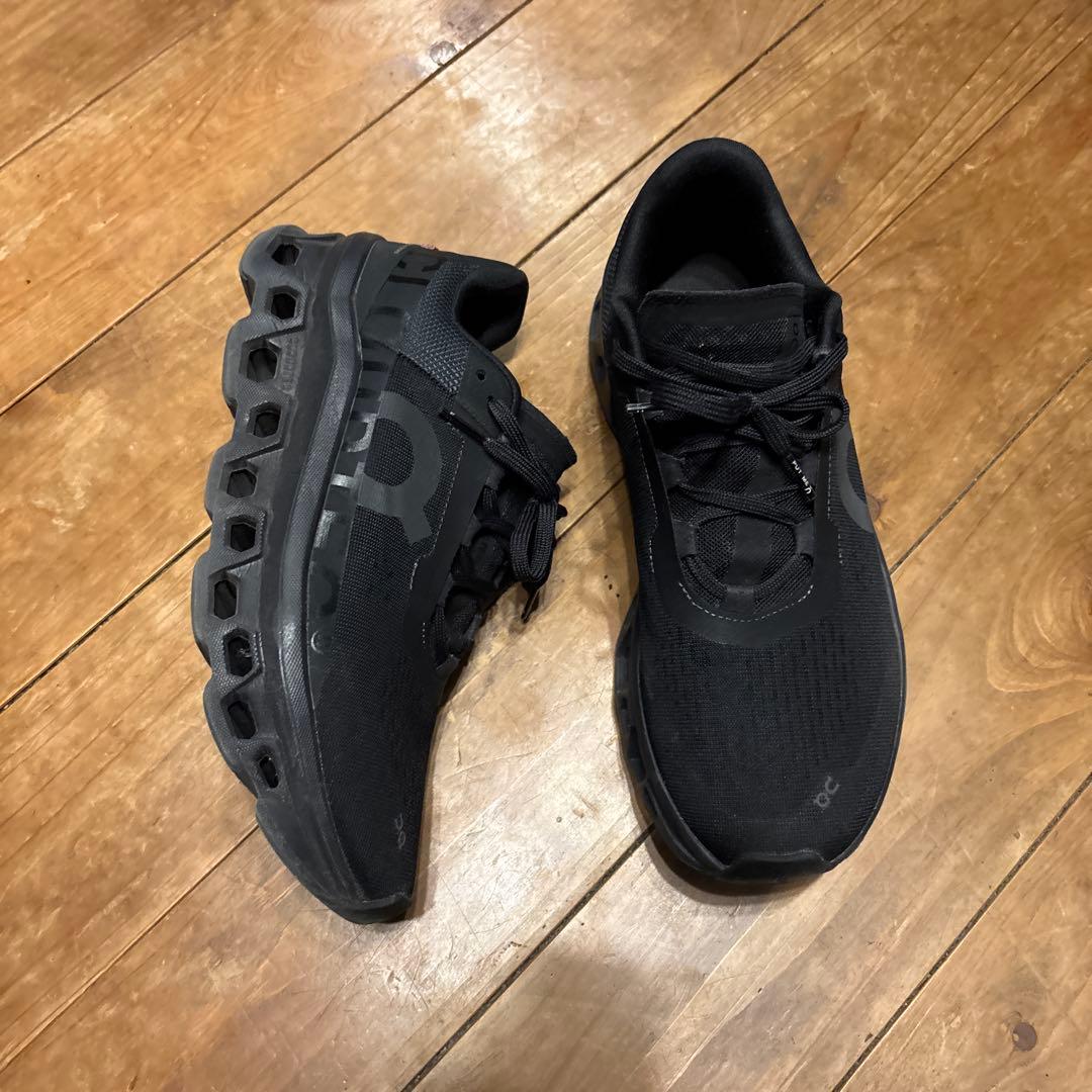 On クラウドモンスター　26.5cm ブラック