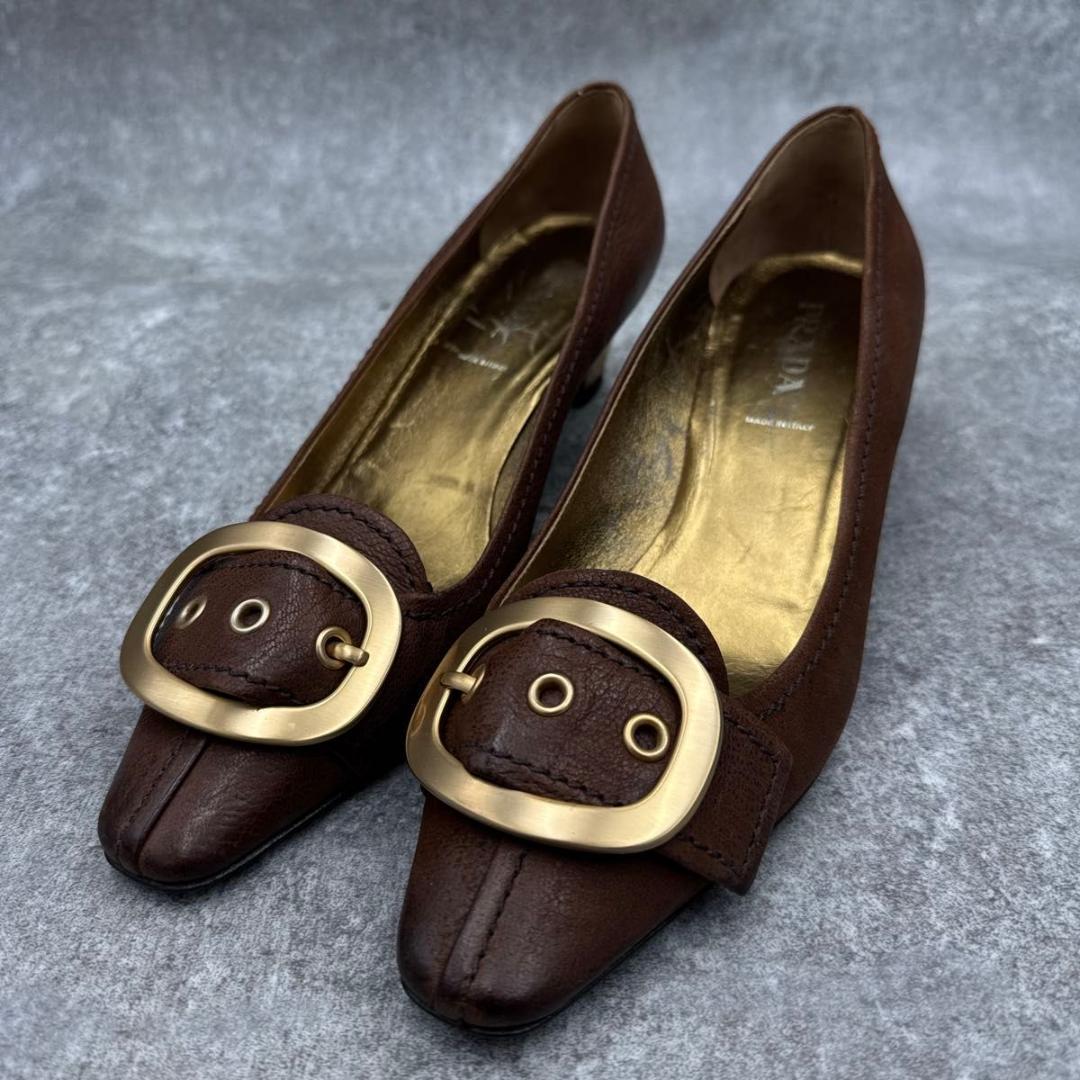 靴 Vintage Prada GOLD Buckle Pumps Sz 37 Vintage Prada Brown Gold Leather Gold Buckle Gold Heel Pumps Euro