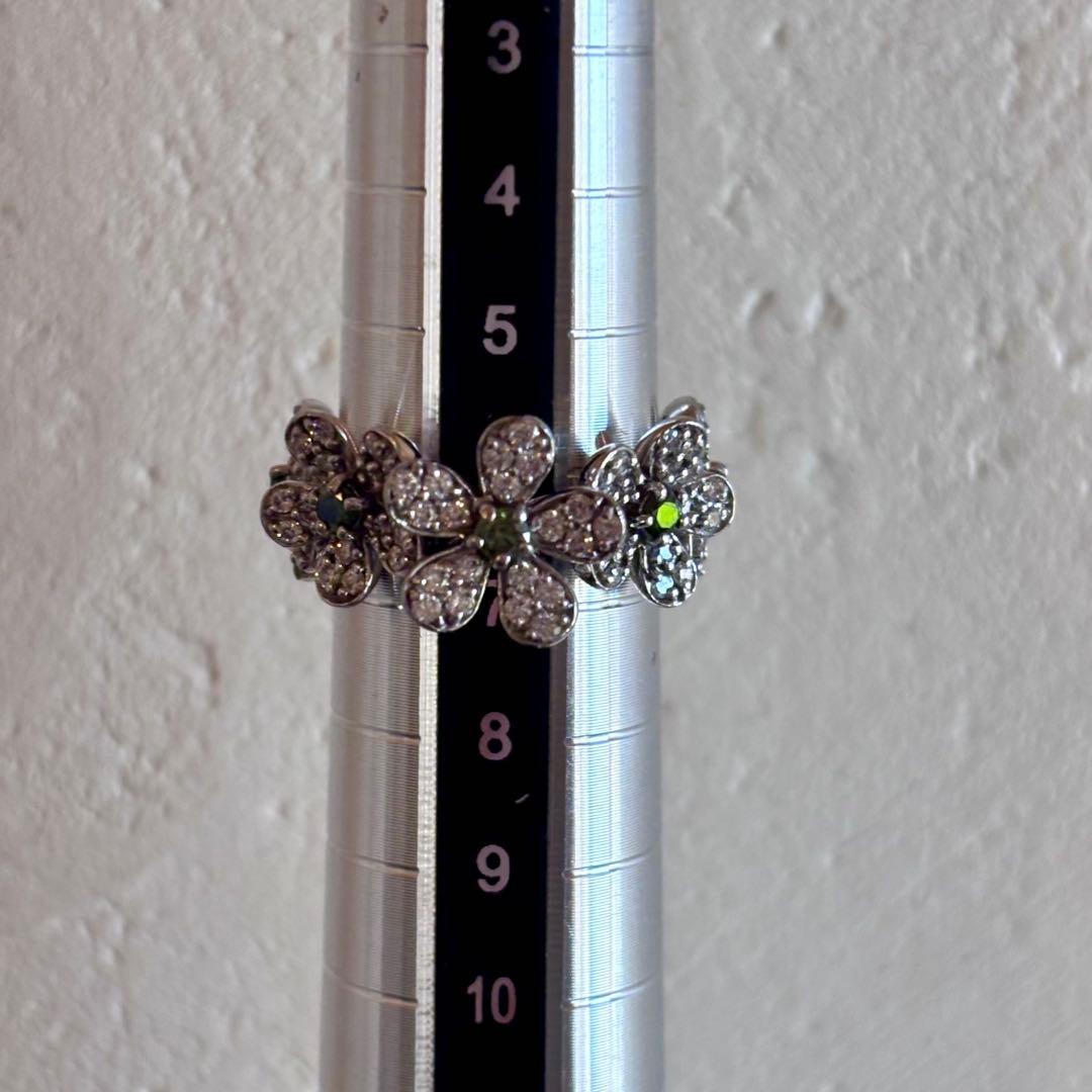 ポンテヴェキオ フラワーモチーフK18WG ダイヤモンド グリーンストーン
