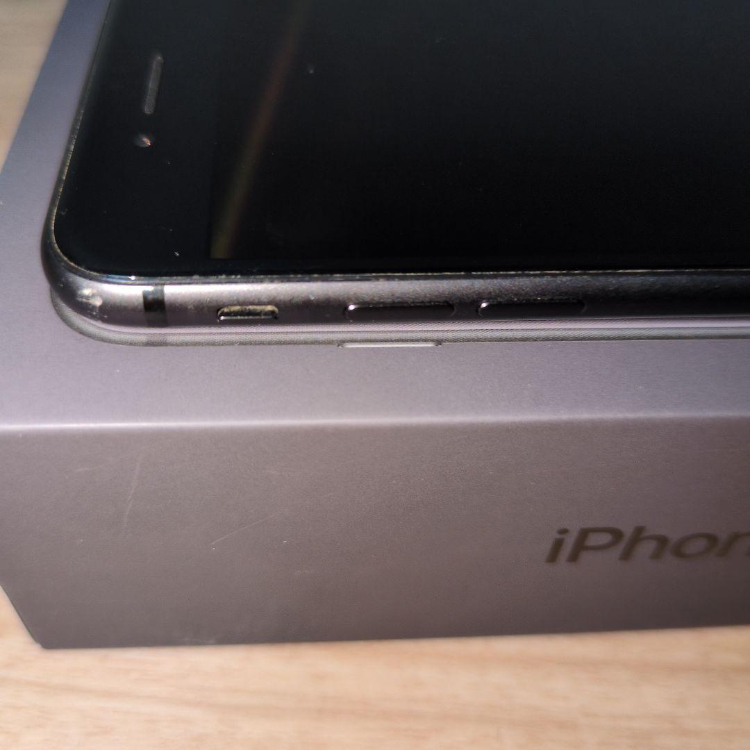 iPhone8 64GB スペースグレー 本体と純正箱付き - メルカリ