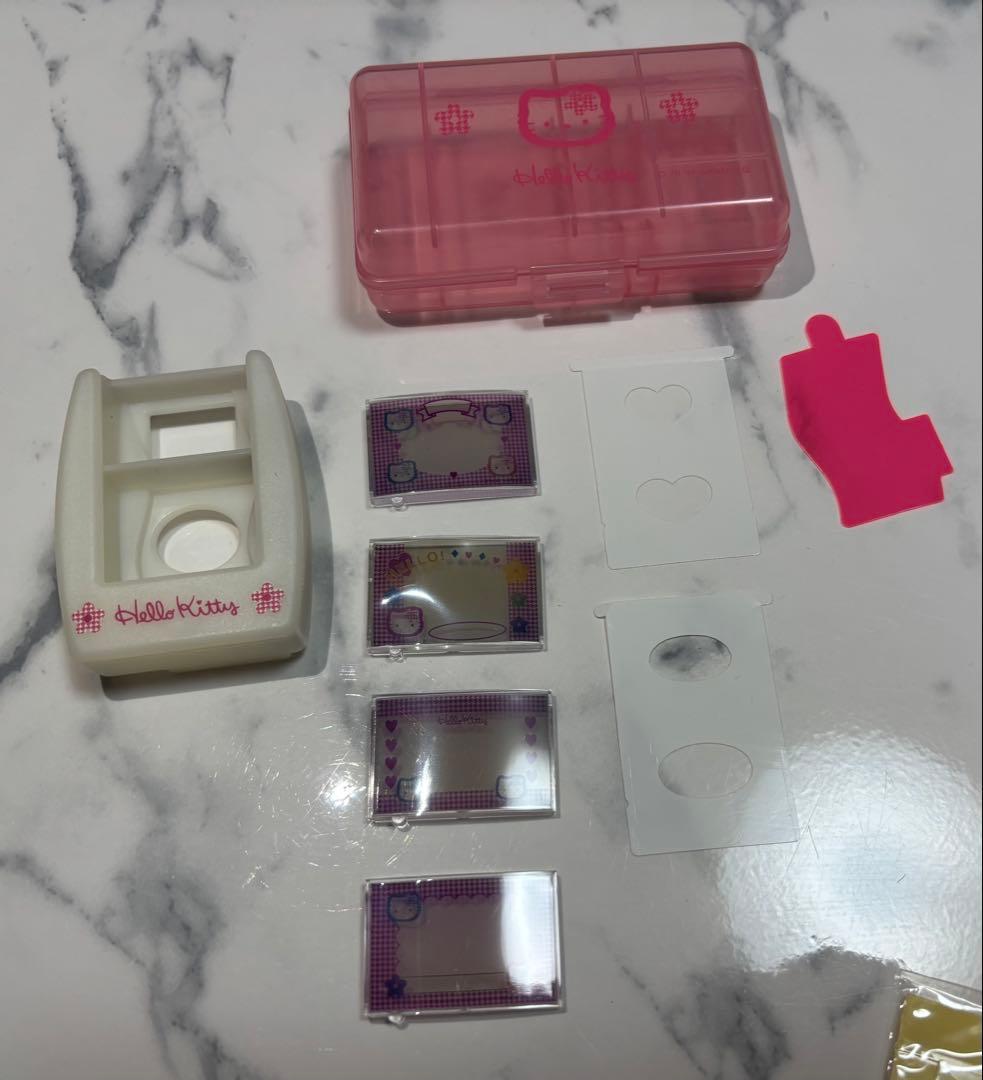 サンリオバンダイ ハローキティ プリパチカラー フィルムカメラ