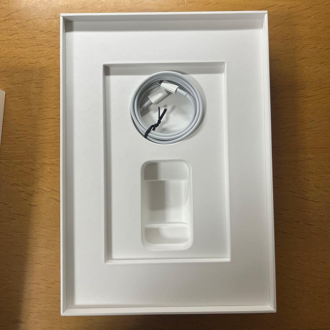 そ*様 iPad第9世代 （64GB Wifi)シルバー Apple Penci - メルカリ