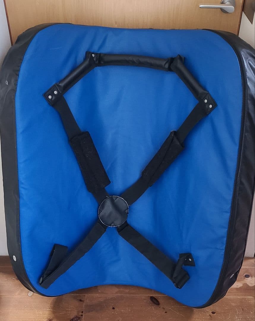 ボディメーカー ビッグミット 縦約100cm×横約850×厚み約12cm