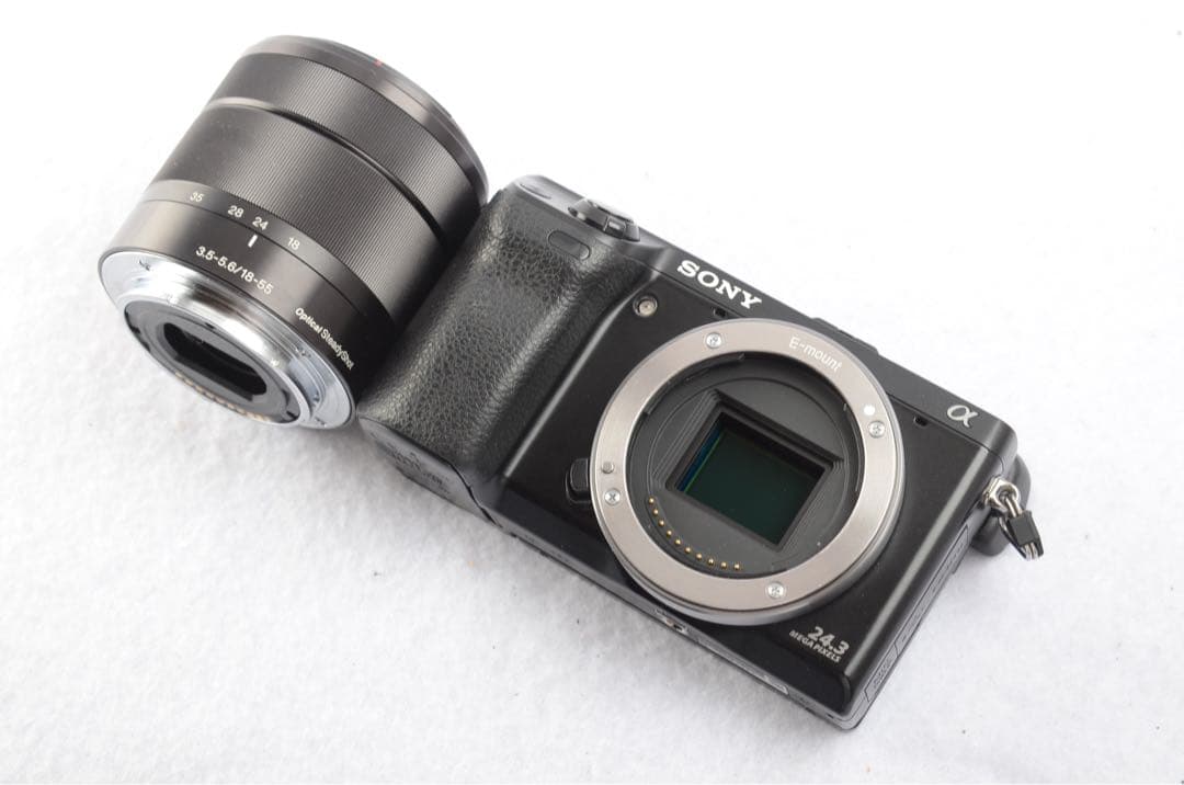 SONY α NEX-7K ズームレンズキット 《 S数5000回！ 》