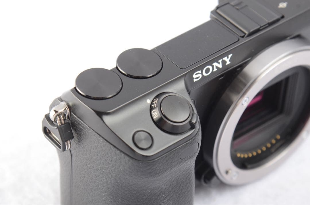 SONY α NEX-7K ズームレンズキット 《 S数5000回！ 》