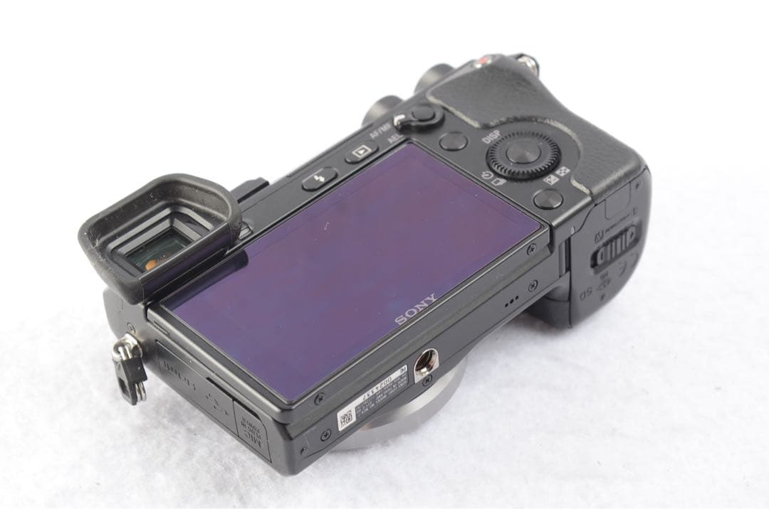 SONY α NEX-7K ズームレンズキット 《 S数5000回！ 》