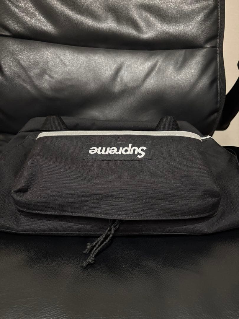 ほぼ未使用 Supreme Messenger Bag \"Black\"