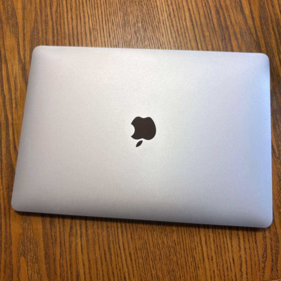Apple MacBook Air 13インチ (2018) 本体と箱 Amazon.com: Apple Late-2018 MacBook Air with Core i5, 13-inch, 8GB