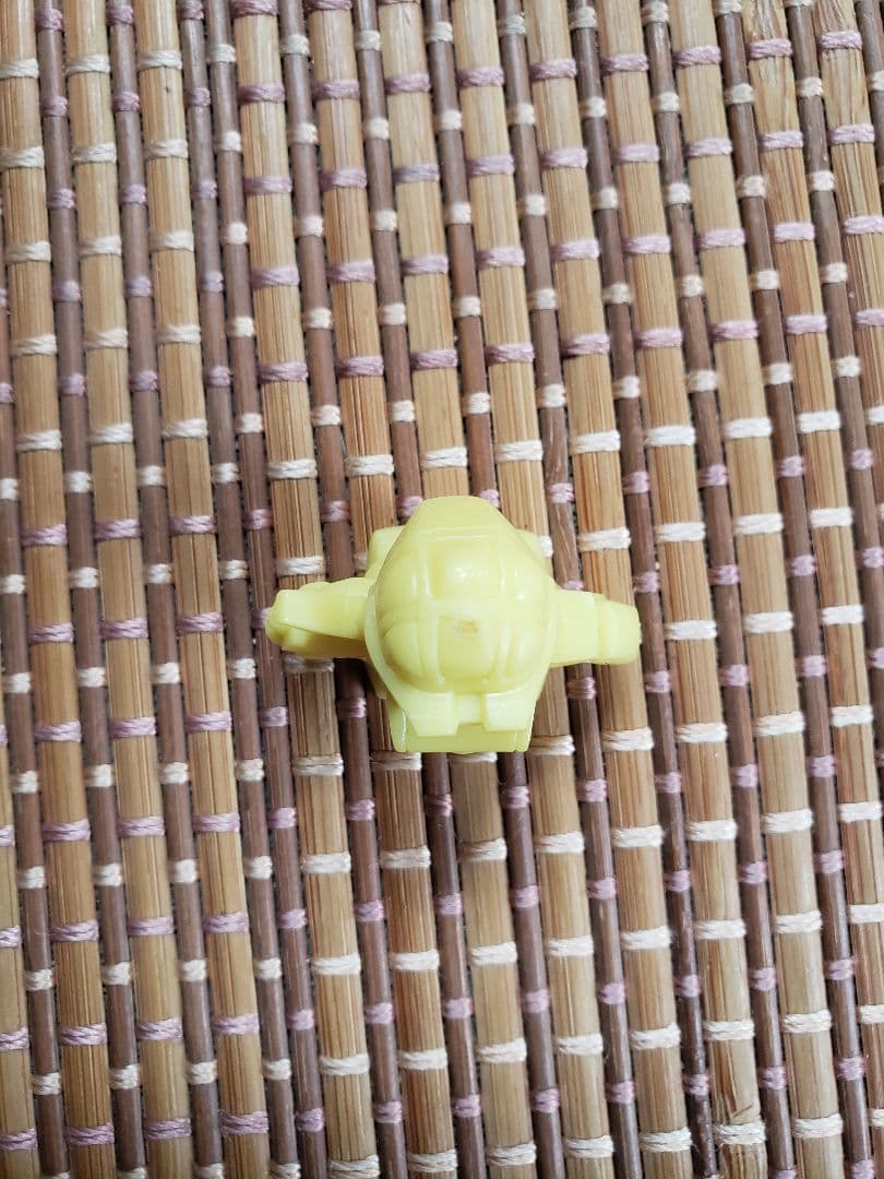 SDレイズナー消しゴムマーク2ダルジャン　黄色　ガン消し　キャラクター