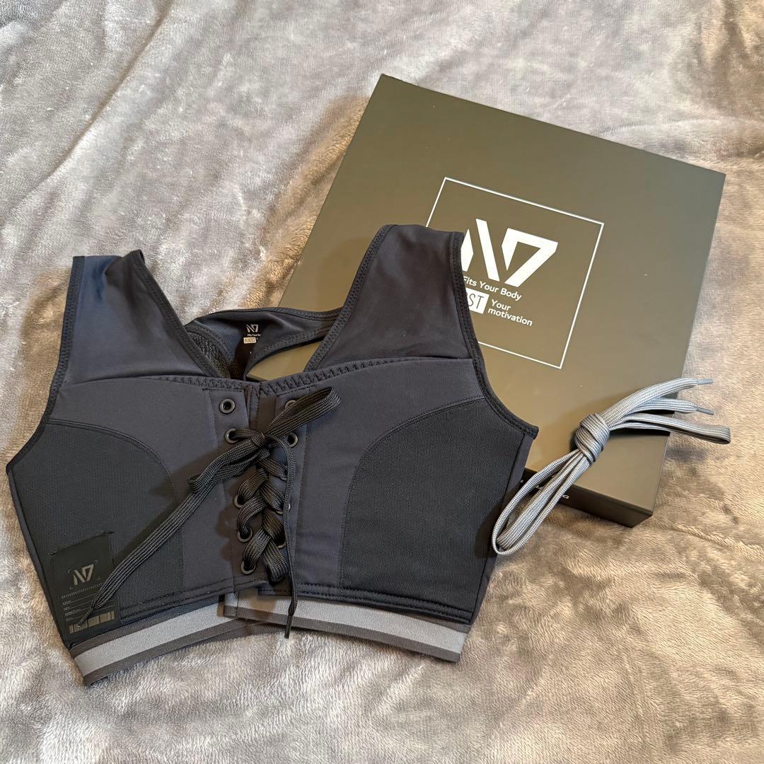 限定値下げ】N7 ブラック スポーツブラ - メルカリ