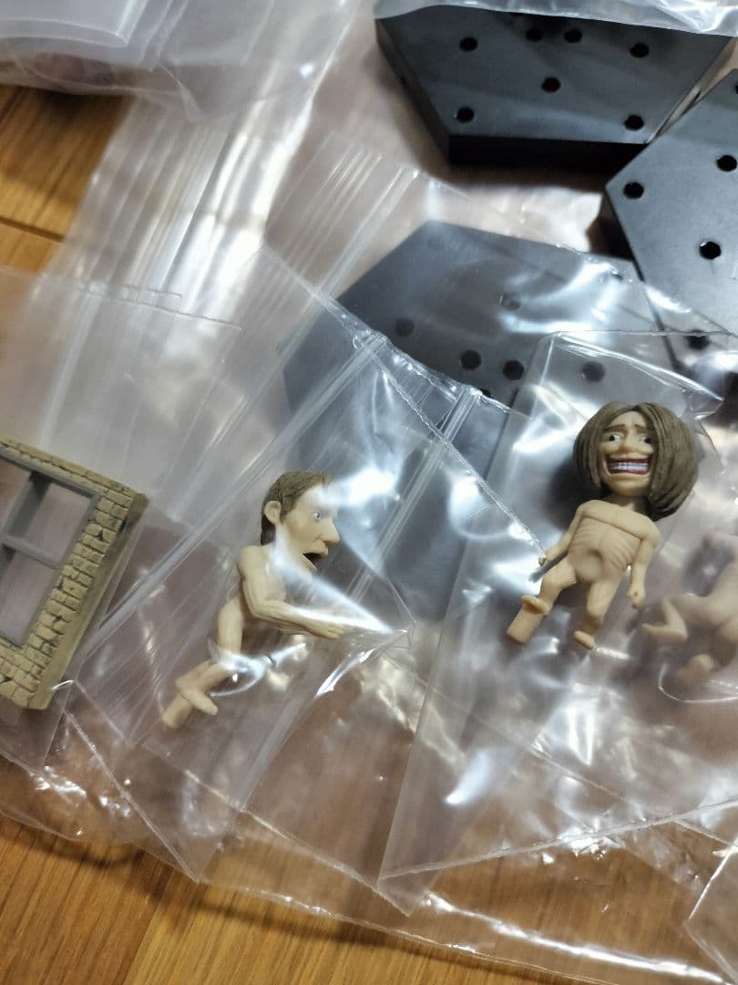 進撃の巨人　一番くじ　コレクトプレイ　H賞コンプリート