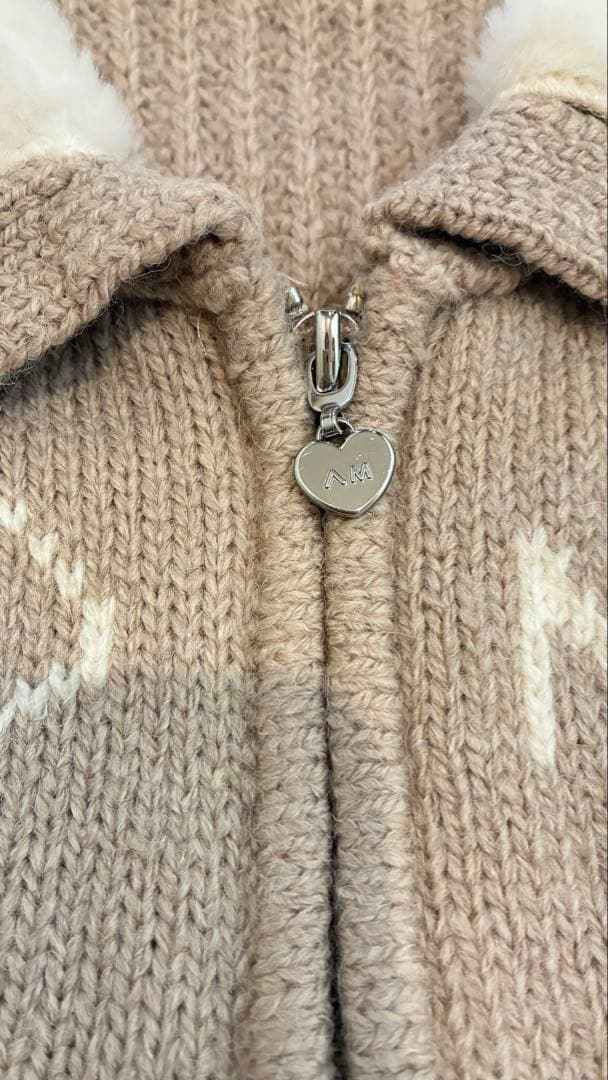 andmary Mary logo zip tops beige - メルカリ