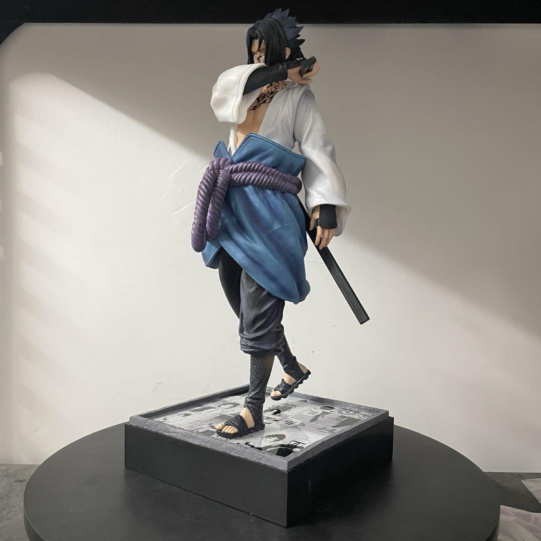 NARUTO ナルト　うちはサスケ　高さ35cm 海外フィギュア