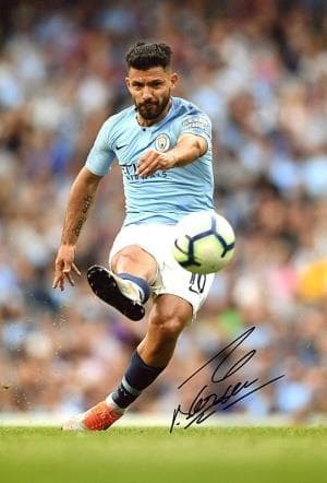 証明書付き　セルヒオ・アグエロ 　マンチェスター・シティ　 直筆サイン入りフォト 引退を表明したアルゼンチン代表セルヒオ・クン・アグエロの直筆サイン
