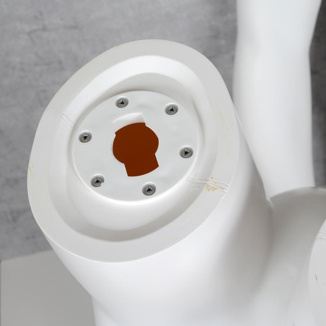 メンズ ヘッドレスマネキン 白 男性 樹脂製 軽量 細マッチョ ボディ 紳士全身