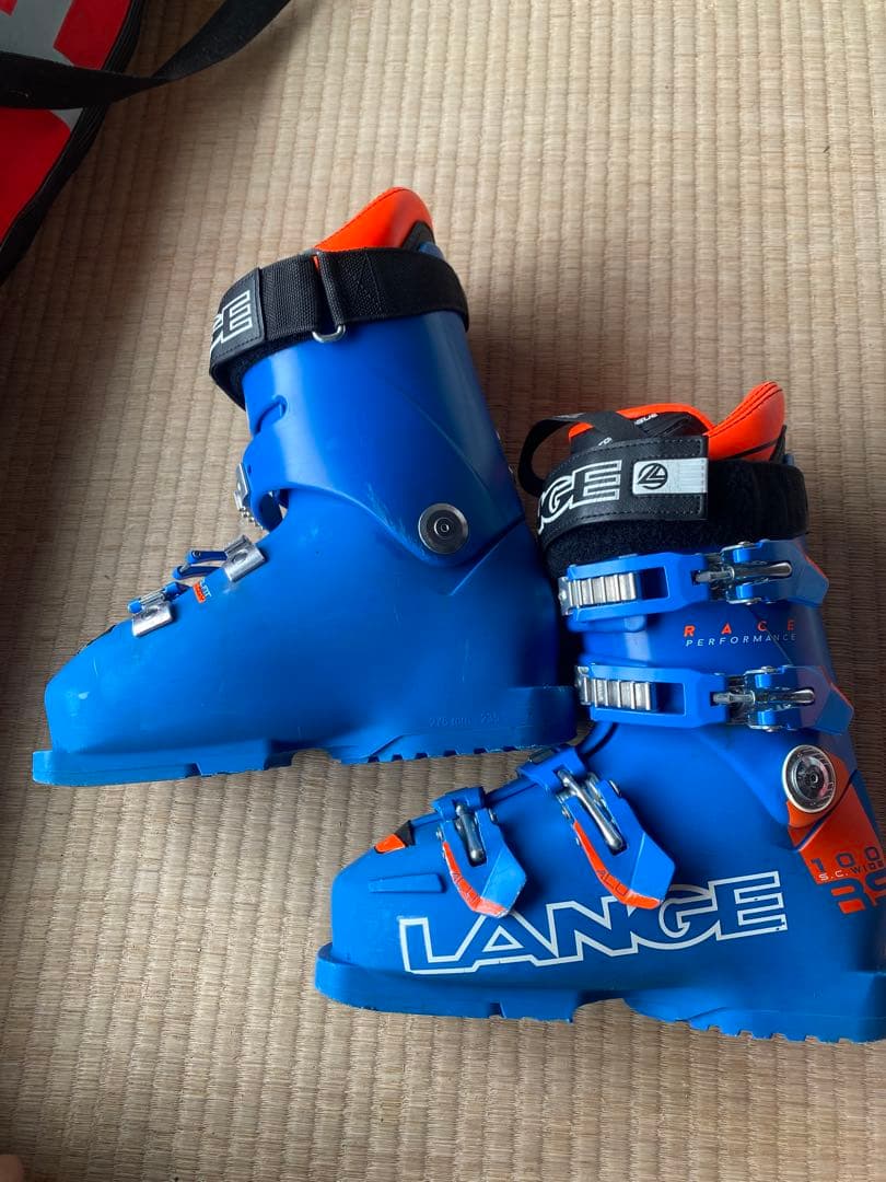送料込★LANGE 女性用スキーブーツ 青/オレンジ　23〜23.5cm