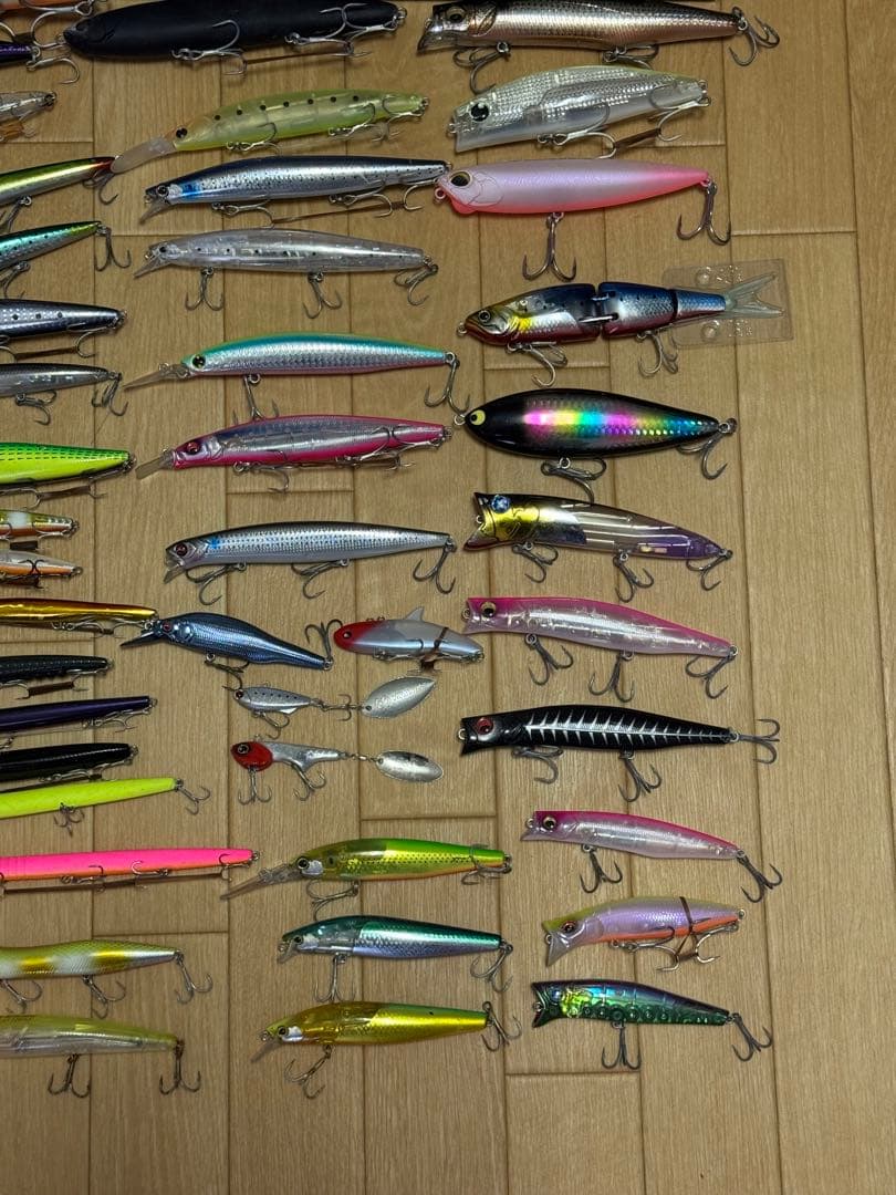 シーバス有名ルアーまとめ売り【77個】 - メルカリ