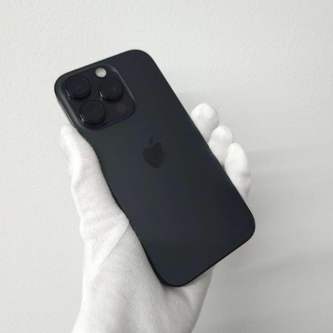 Apple iPhone 16 Pro スペースブラック 本体128gb - メルカリ