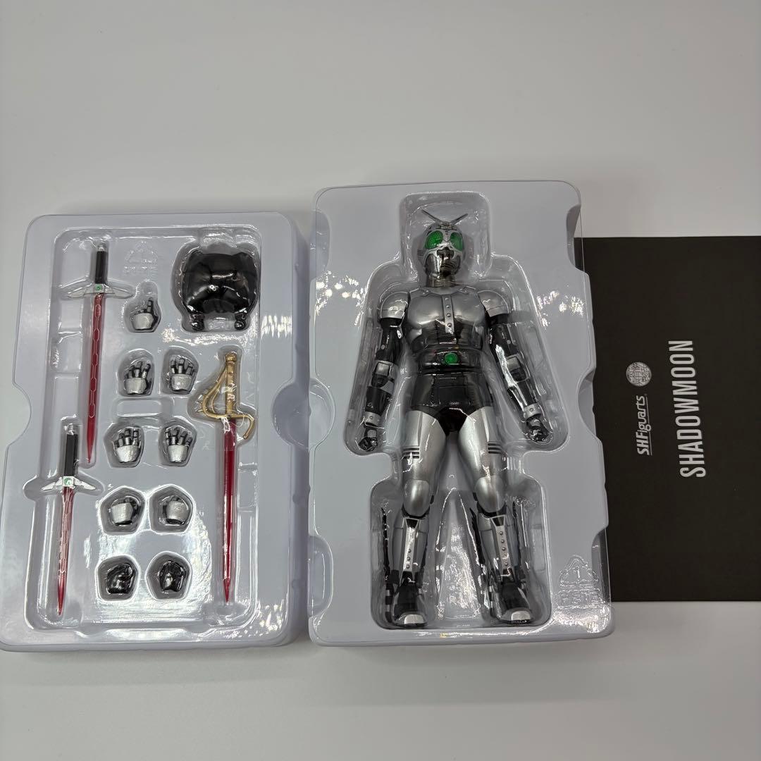 S.H.フィギュアーツ 真骨彫製法 真骨頂 ブラック シャドームーン