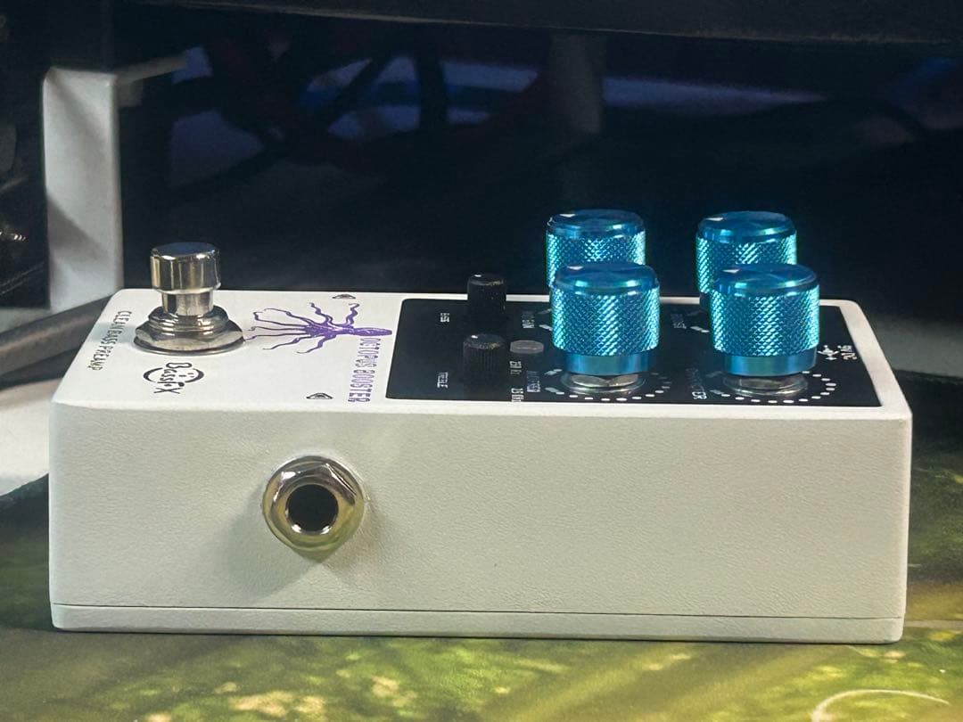 レア】BassFX Octopus Booster ベースプリアンプ - メルカリ