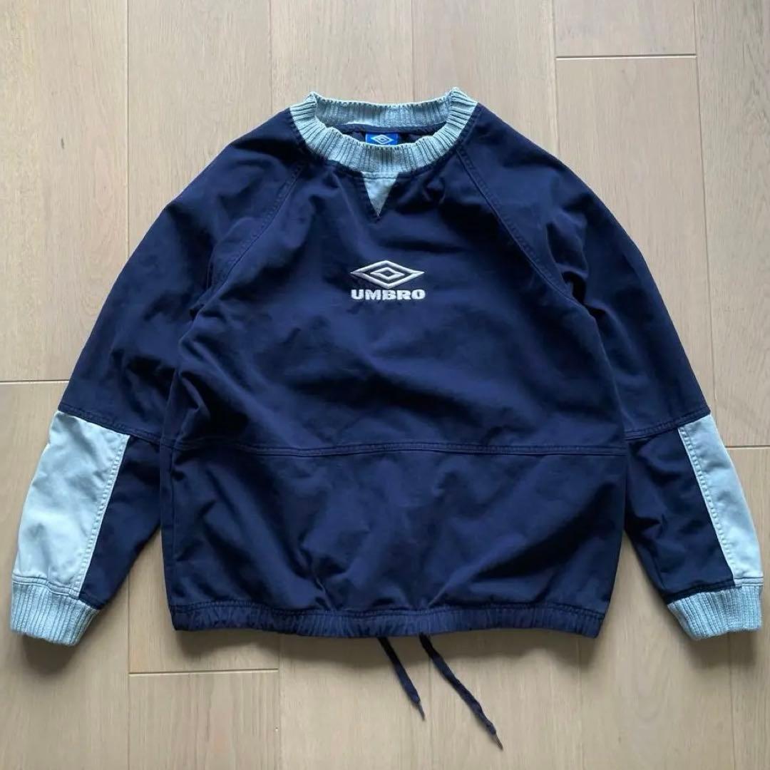 新品 Umbro Maine Road ドリルトップ - Navy - メルカリ
