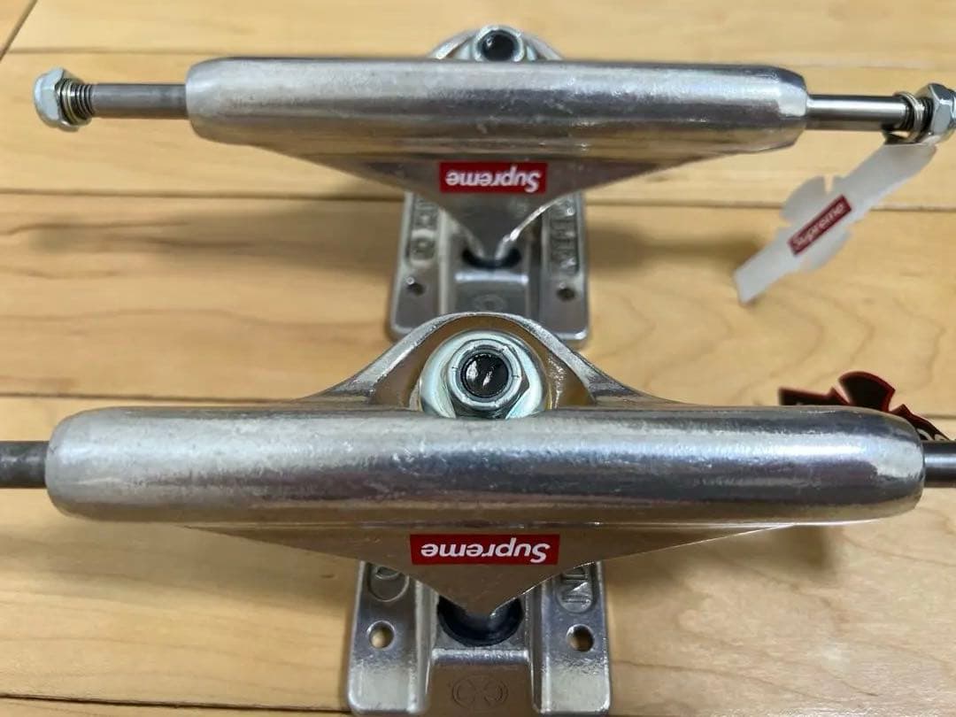 Supreme independent truck 139 2個セット INDEPENDENT TRUCK COMPNY スケボーコンプリート インディペンデント