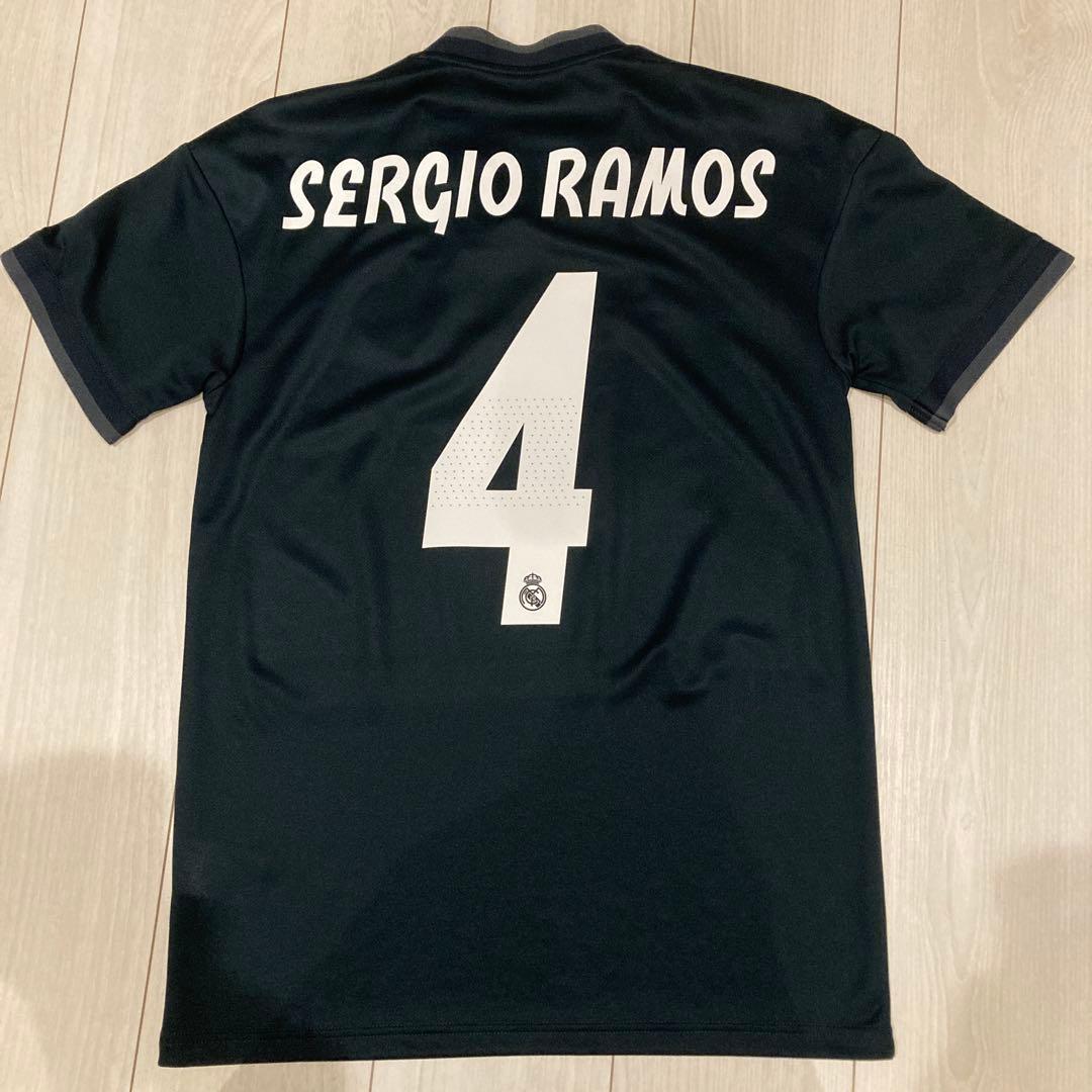 セルヒオラモスネーム入り レアル・マドリードユニフォーム - メルカリ