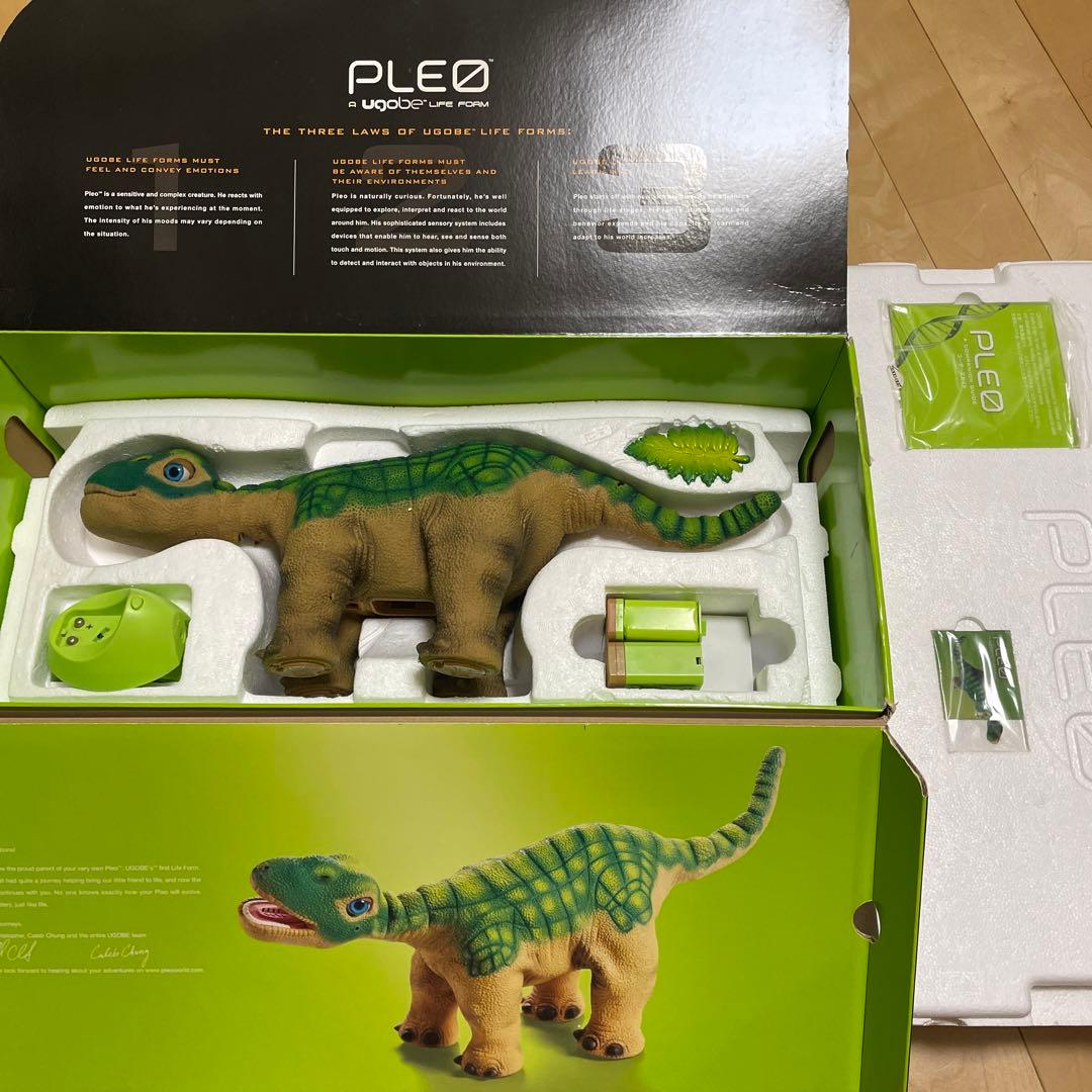 PLEOプレオ恐竜ロボットAIペットロボット カマラサウルス - メルカリ