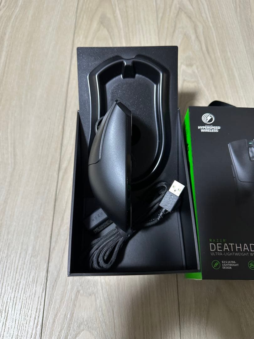 Razer DeathAdder V3 Pro 美品 箱付き 動作確認済み - メルカリ