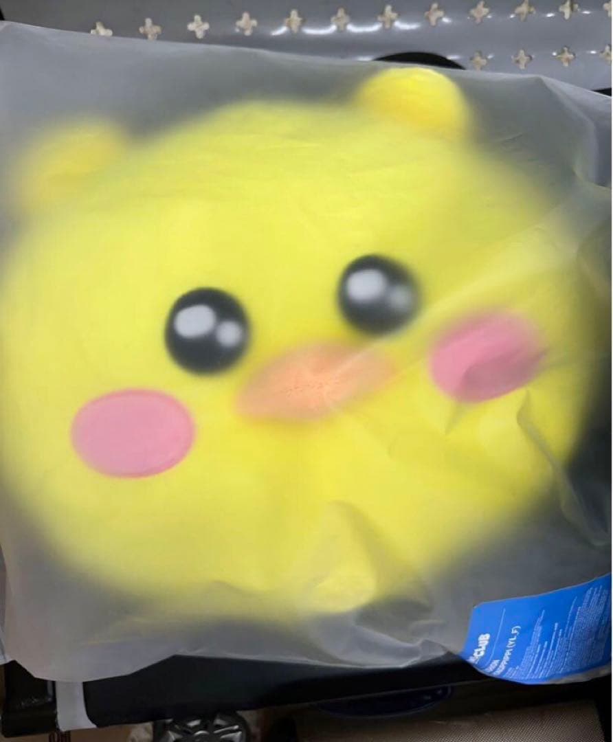 ルセラフィム FIMSCLUB クッション ウンチェ 1 - メルカリ