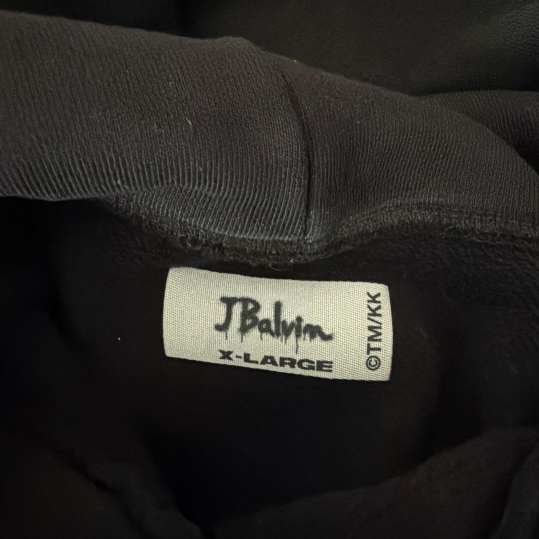 村上隆 kaikaikiki フード付きパーカー ブラック - メルカリ