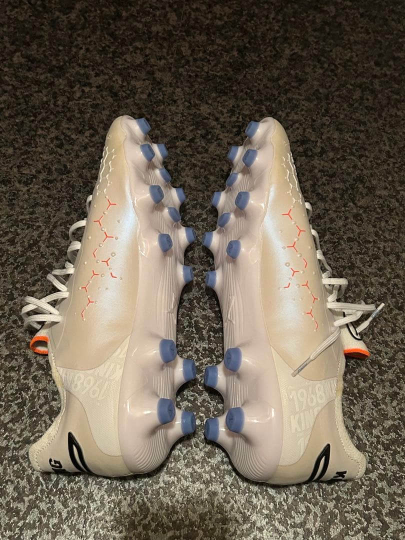 プーマ　キング　アルティメット HG サッカースパイク　28.0cm