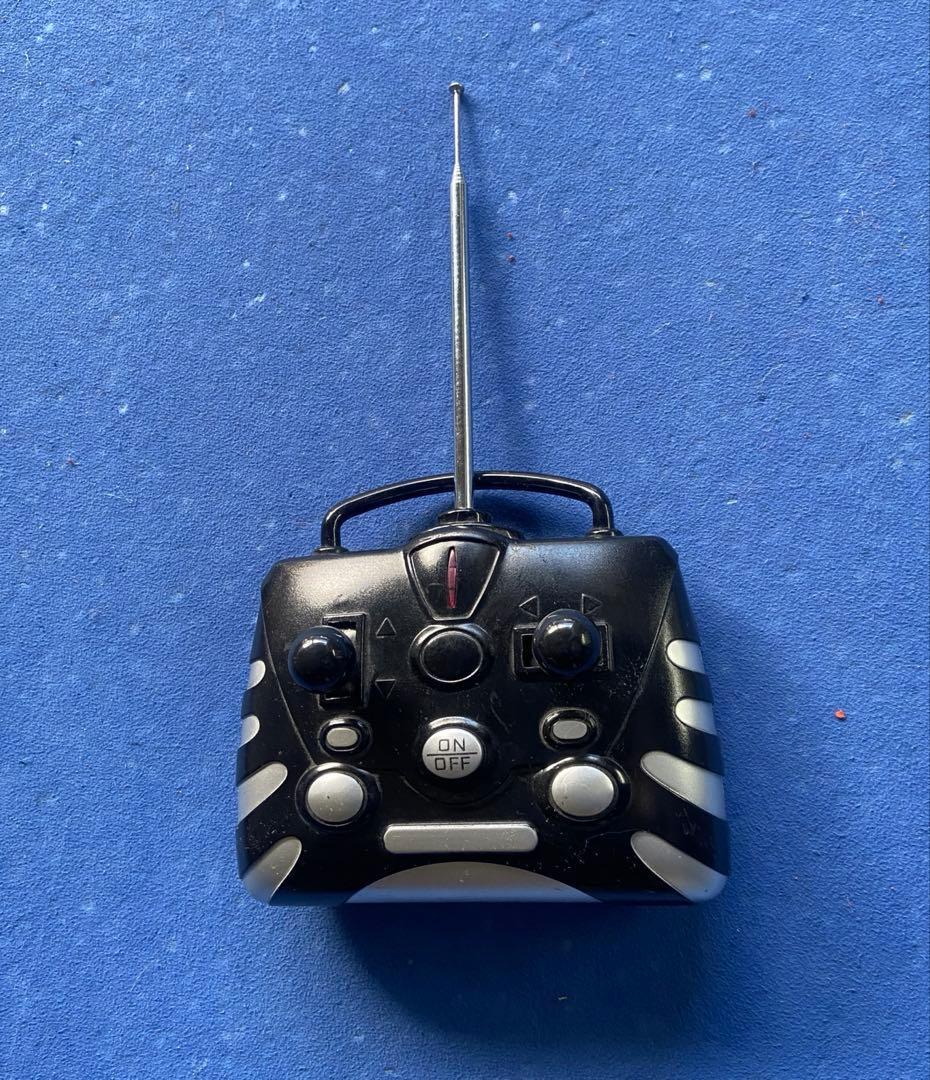 大型 ラジコンカー HUMMER風 イエロー ビッグタイヤ リモコン付き