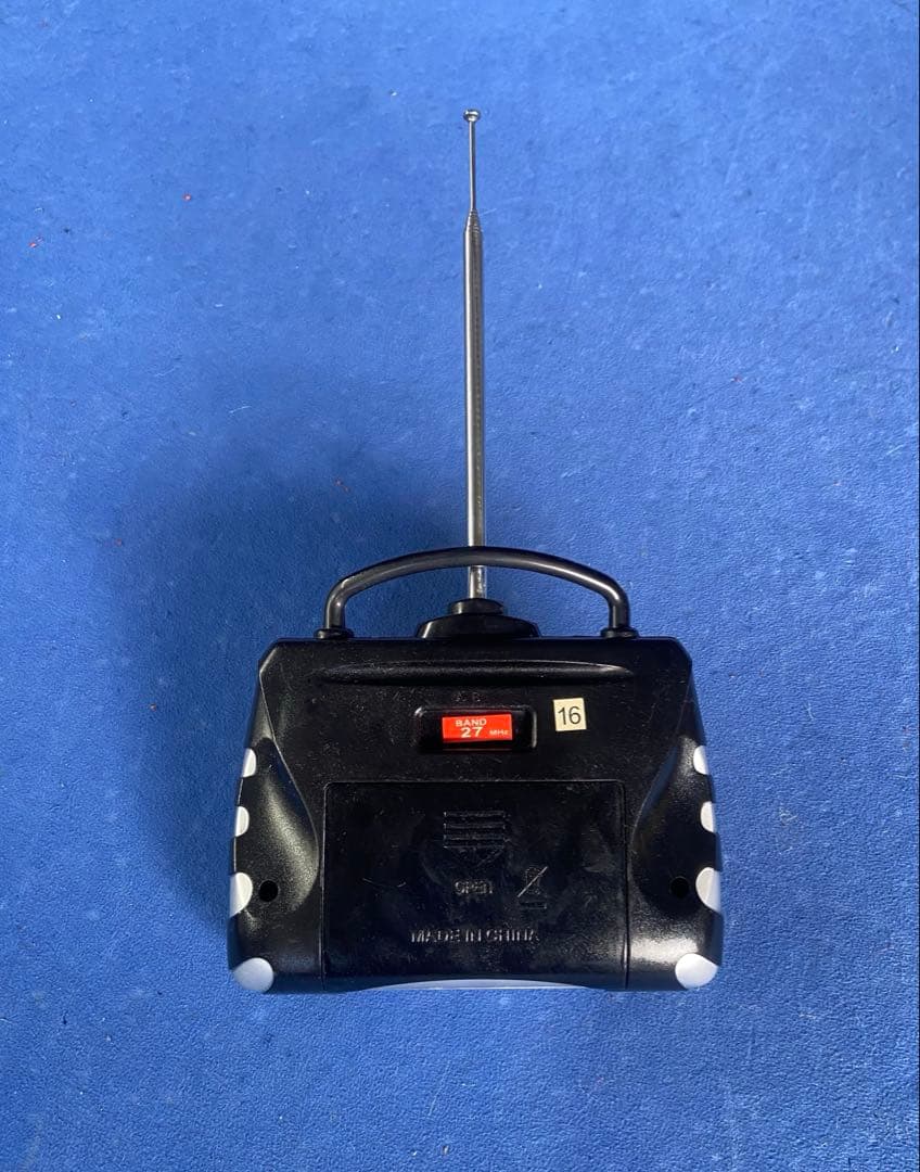 大型 ラジコンカー HUMMER風 イエロー ビッグタイヤ リモコン付き