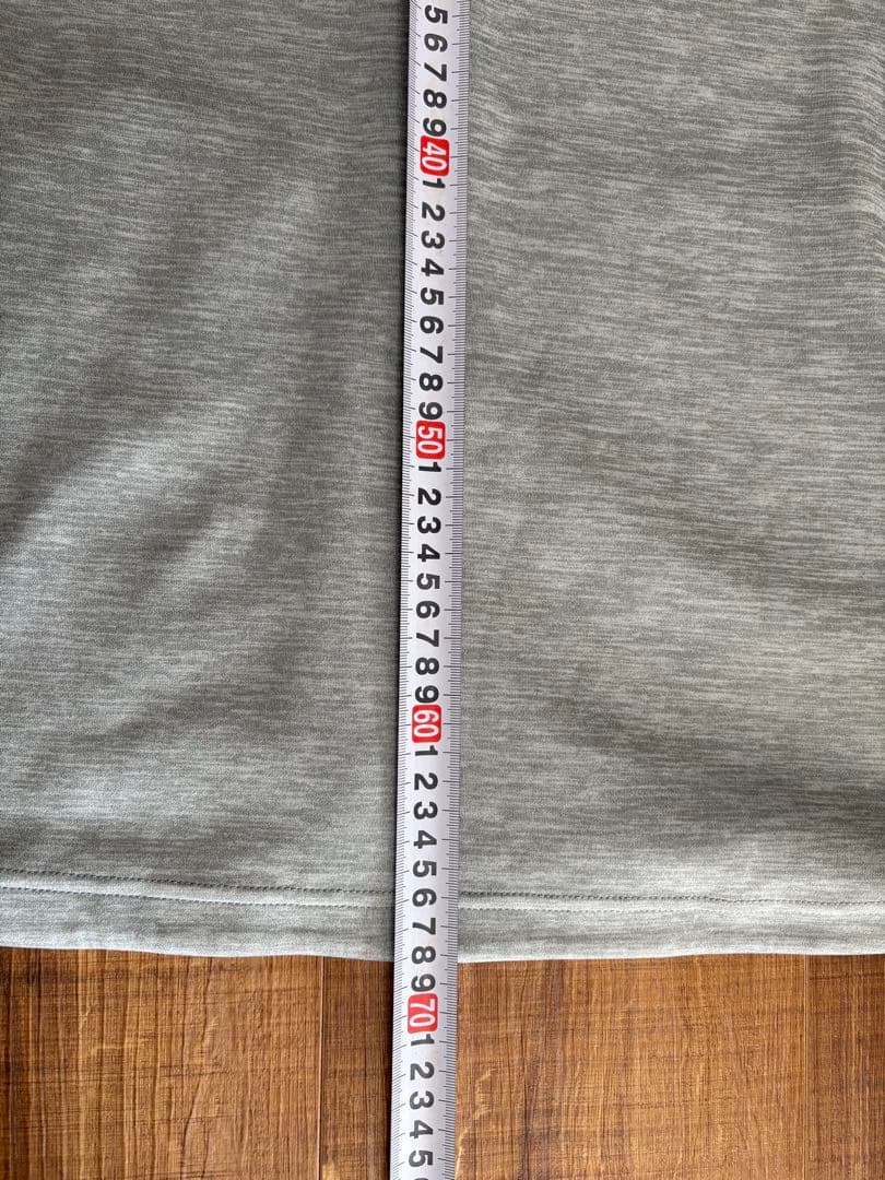 デサントゴルフ ダンボールニット ハニカムパターン袖 フード付き