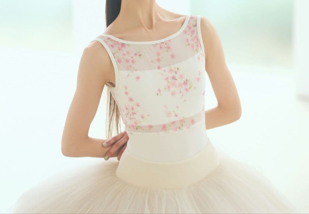 三が日限定お値下げ レア チャコット 永久メイ コラボ レオタード 桜 S