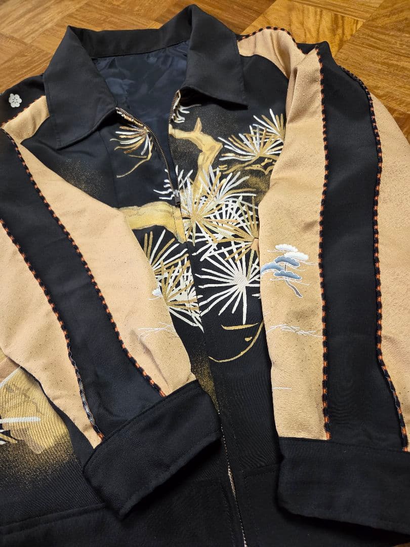 め0236着物リメイク正絹古布黒留袖江戸褄スカジャンjacketハンドメイド