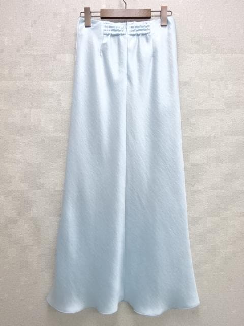 IENA《WEB・一部店舗限定 》ダブルサテンスカート　36　サックスブルー